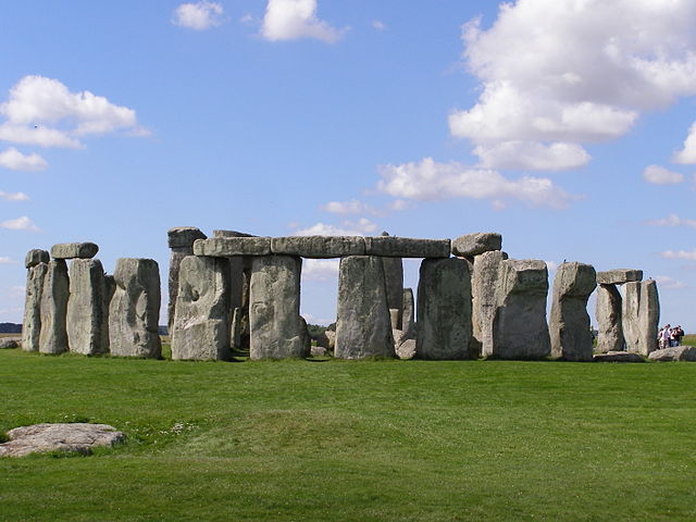 640px-Stonehenge2007_07_30.jpg (480×640 px, 54 KB)